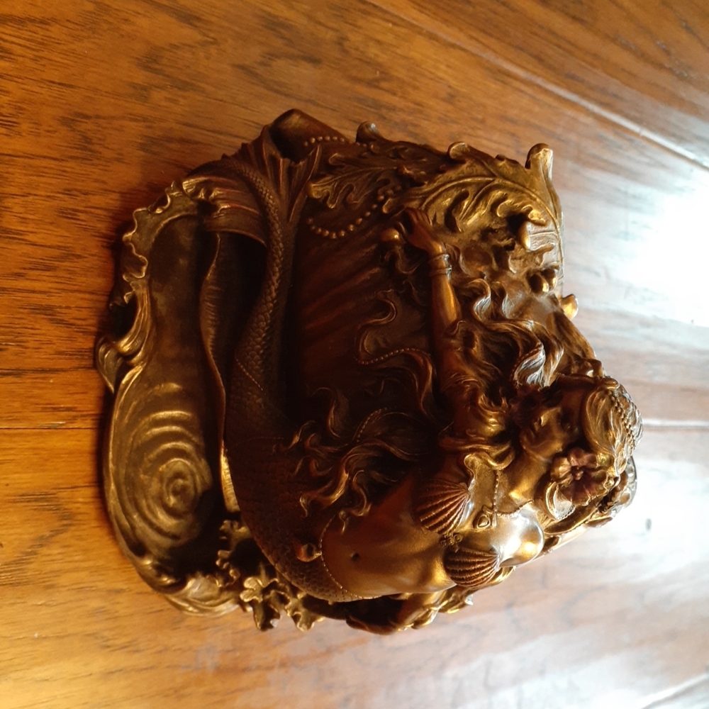 EXQUISITE Baroque Style Bronzed Pot Metal 7" Mermaid Scape Wall Votive Holder.